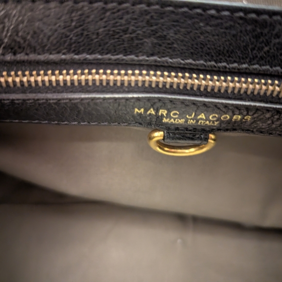 Marc Jacobs Stam quilted handbag in black  leather with gold hardware accents - Picture 4 of 6